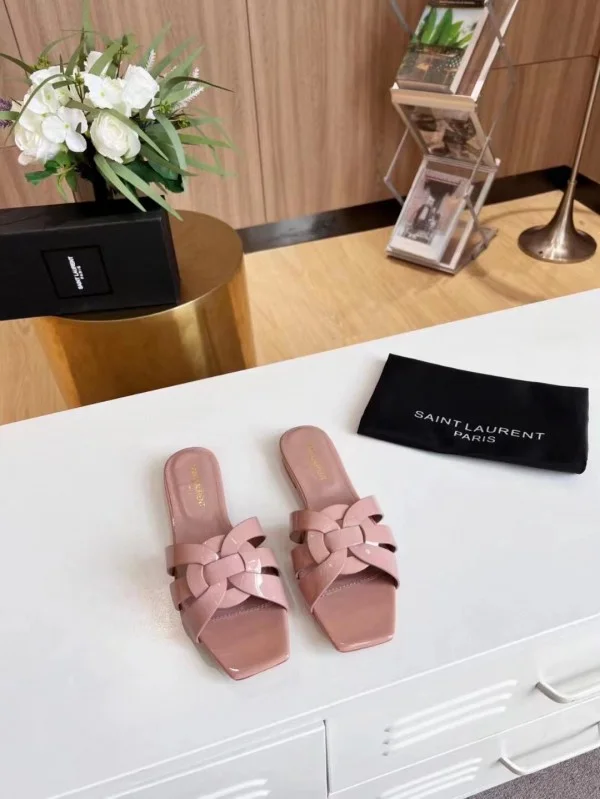 Replica YSL Fake Saint Laurent Tribute Slides In Powder Patent Leather 2