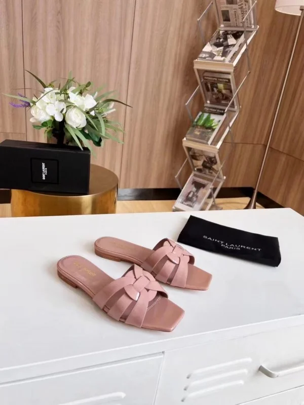 Replica YSL Fake Saint Laurent Tribute Slides In Powder Patent Leather 6