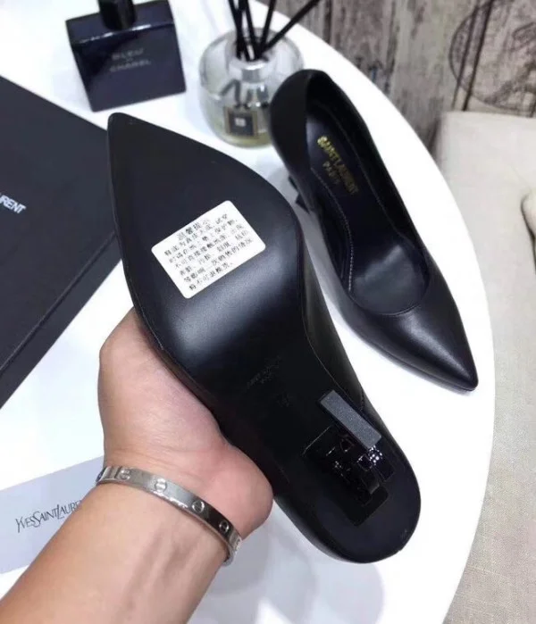 Replica YSL Fake Saint Laurent Opyum 110 pumps In Black Lambskin 2